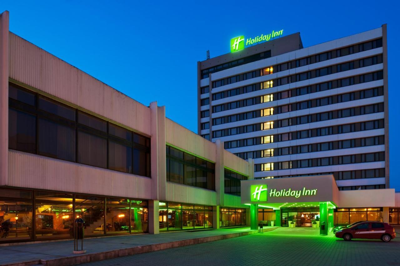 Holiday Inn Bratislava Exterior photo
